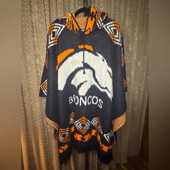 VTG Broncos Hooded Poncho - Picture 1 of 6